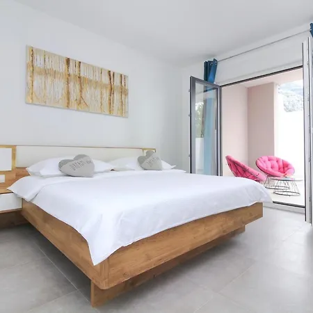 Vila Ctma231/ Modern Decorated With Private Pool Makarská